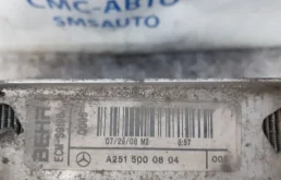 Радиатор охлаждения ДВС для Mercedes-Benz GL class 2010 года на фотографиях