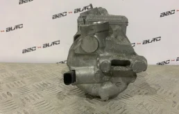 Компрессор кондиционера для Volkswagen Passat 2010 года на фотографиях