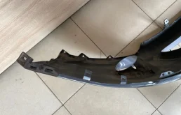 Бампер передний для Mitsubishi Grandis 2008 года на фотографиях