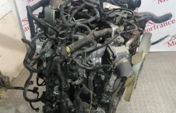 Двигатель без навесного для Nissan Serena 1996 года на фотографиях