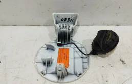 Крышка горловины топливного бака для Hyundai Solaris 2015 года на фотографиях