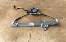 Стеклоподъемник передний левый для Nissan Almera Classic 2009 года на фотографиях