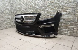 Бампер передний для Mercedes-Benz GL class 2016 года на фотографиях