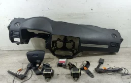 Приборная панель для Ford C-Max на фотографиях