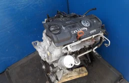 Двигатель для Skoda Rapid 2012 года на фотографиях