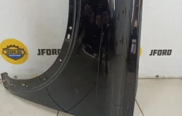 Крыло левое для Volvo C30 на фотографиях