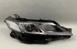 Фара правая для Toyota Camry XV70 2018-2021