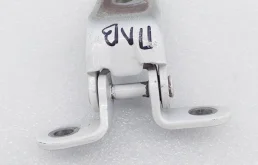 Петля двери задняя левая верхняя для Toyota Corolla на фотографиях