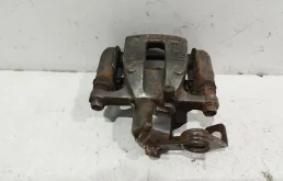 Суппорт задний левый для Hyundai Solaris 2013 года на фотографиях