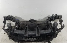 Панель радиатора (телевизор) для Ford Kuga на фотографиях