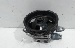 Насос ГУР для Nissan X-Trail на фотографиях