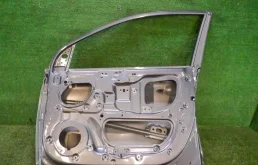 Дверь передняя правая для Hyundai Solaris на фотографиях