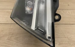 Фара ксенон левая для Volkswagen Touareg на фотографиях