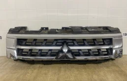 Решётка радиатора для Mitsubishi Pajero V90 5dr rest II 2014-2020