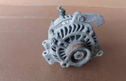 Генератор для Subaru Forester 2019 года на фотографиях