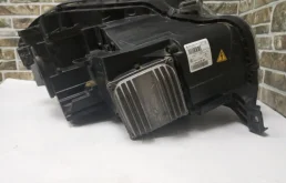 Фара правая для Mercedes-Benz GL class на фотографиях