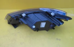 Фары для Volkswagen Polo на фотографиях