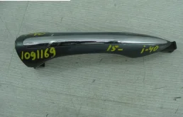 Двери для Hyundai i40 2012 года на фотографиях