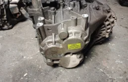 МКПП для Hyundai Santa Fe Classic 2009 года на фотографиях