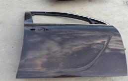 Дверь передняя правая для Opel Insignia 2015 года на фотографиях