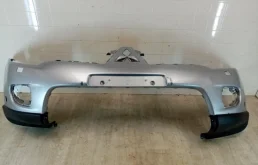 Бампер передний для Mitsubishi Pajero Sport на фотографиях