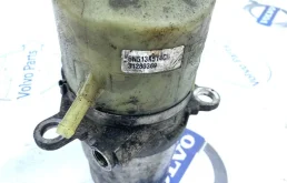 Насос ГУР для Volvo C30 2011 года на фотографиях