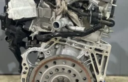 Двигатель без навесного для Honda Odyssey 2004 года на фотографиях