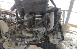 Двигатель для Suzuki Swift 2001 года на фотографиях