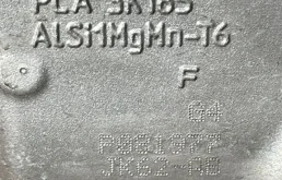 Кулак поворотный правый для Land Rover Range Rover на фотографиях