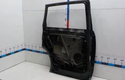 Дверь задняя левая для Audi Q7 2008 года на фотографиях