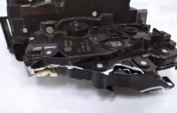 Двери для BMW 7er 2022 года на фотографиях