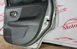 Дверь задняя правая для Nissan Note на фотографиях