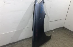 Крыло правое для Subaru Legacy 2009 года на фотографиях