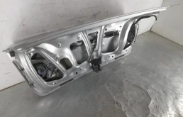 Крышка багажника для Honda Civic 2005 года на фотографиях