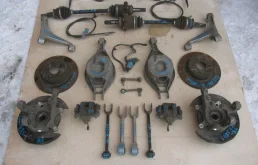 Рычаг задний левый нижний для Infiniti G на фотографиях