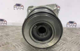 Насос вариатора для Volvo XC90 2003 года на фотографиях