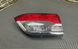 Фонарь задний правый внутренний для Jeep Grand Cherokee 4 WK2 rest 2013-2018