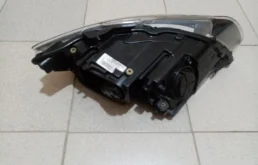 Фара ксенон левая для Audi Q7 на фотографиях