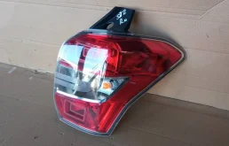 Фонарь правый для Subaru Forester 2013 года на фотографиях