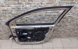 Двери для Jeep Grand Cherokee 2017 года на фотографиях