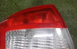 Фонарь левый для Skoda Rapid 2017 года на фотографиях
