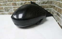 Стекла и зеркала для Land Rover Range Rover Evoque 2015 года на фотографиях