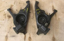 Рычаг задний левый нижний для Mitsubishi Grandis 2006 года на фотографиях