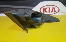 Фонарь внешний правый для Hyundai Solaris 2013 года на фотографиях