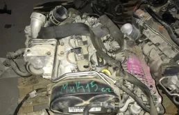 Двигатель без навесного для Volkswagen Polo 2018 года на фотографиях