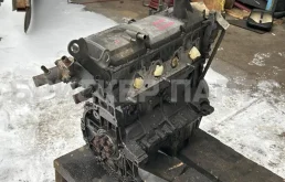 Двигатель для Renault Logan 2005 года на фотографиях