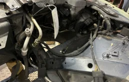 Бампер для BMW 7er 2005 года на фотографиях