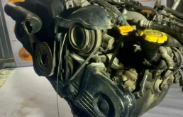 Двигатель для Subaru Legacy 2000 года на фотографиях