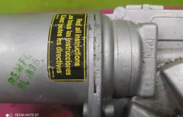 Трапеция стеклоочистителей для Audi Q7 2009 года на фотографиях