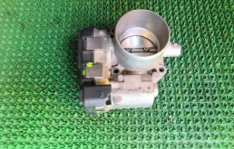 Дроссельная заслонка для Skoda Rapid 2015 года на фотографиях